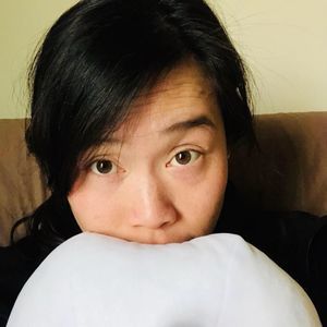 Meet your Posher, Claudia